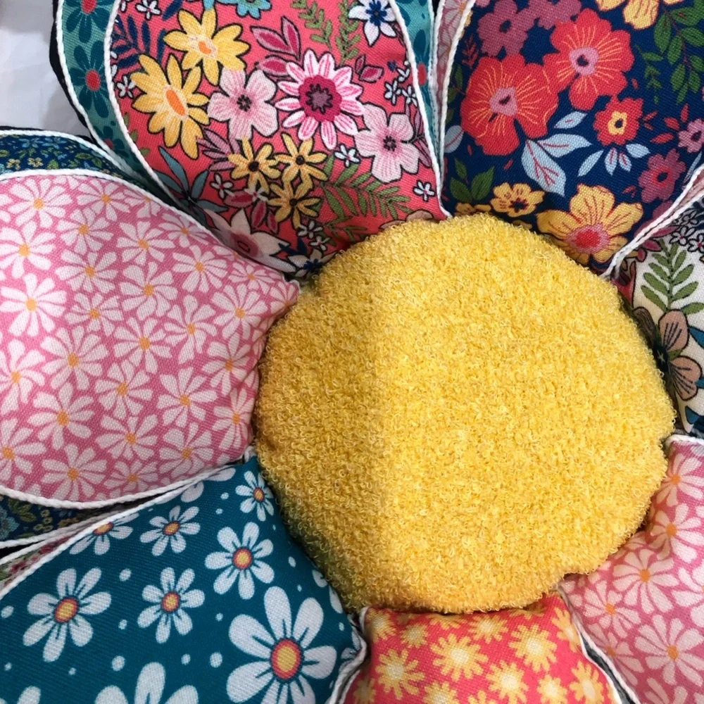 Vintage cottage inspired quilt‎ look sunflower shaped decor pillow brand new